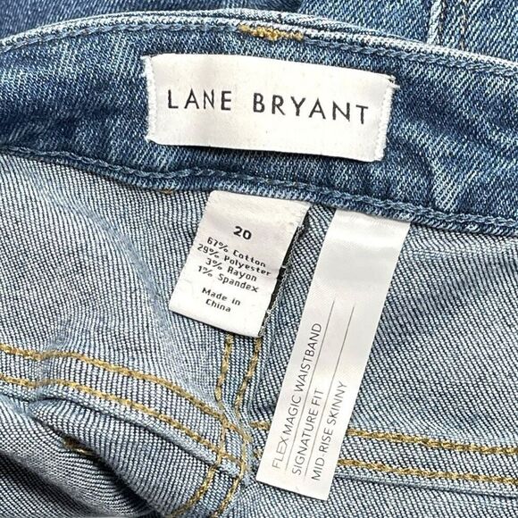 Lane Bryant Signature Fit Mid Rise Skinny Distressed Blue Jeans Women’s Size 20 - Picture 7 of 9